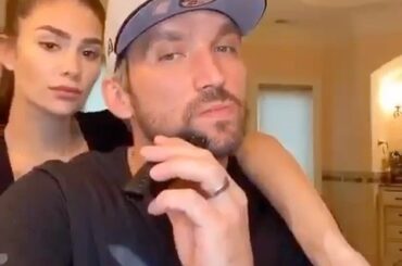 Nous sommes ici pour un Ovi rasé de près! #HockeyAtHome (: @aleksandrovechkinofficial) ...