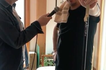 Buddy bat sa maman au Scrabble, puis livre l'interview de toutes les interviews. ...