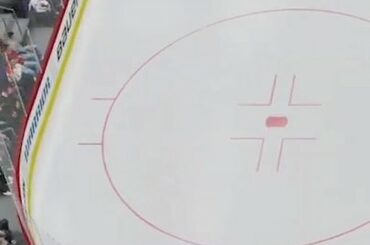 The Great One contre The Great 8 Showcase

Wayne Gretzky et Alex Ovechkin s'affrontent ...