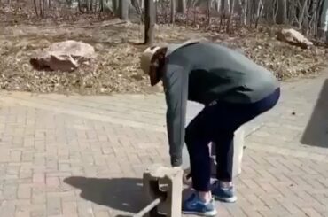 Tyler Bertuzzi (@ bertuzzi17) devient plus créatif avec ses séances d'entraînement ces d ...