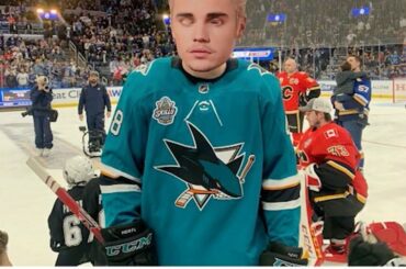 Le gars drôle Tomas Hertl (@ hertlik48) a besoin de votre aide.

VOTEZ pour #NHLFanChoice Fun ...