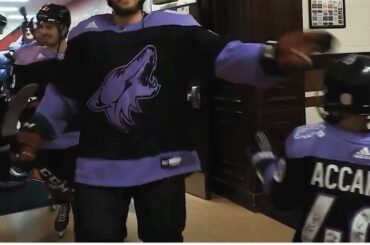 Quel moment émouvant lors de la soirée #HockeyFightsCancer @ArizonaCoyotes merci ...