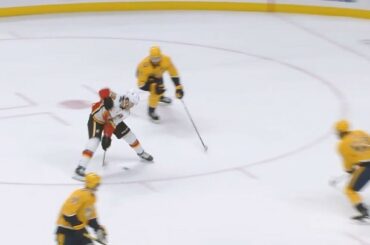 @matthew_tkachuk est toujours PARTOUT sur la glace, mais a-t-il marqué le but du Ye ...