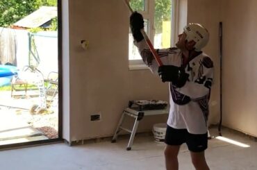 Faire passer les cours de peinture de @ artemiypanarin au niveau supérieur. #HockeyAtHome (u / ...