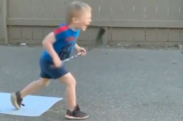 METTEZ VOS PIEDS #HockeyAtHome (@hockey_sporttest) ...