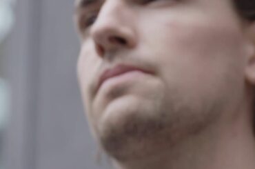 "Cela va beaucoup plus loin qu'un simple morceau de ruban." - @kurtisgabriel_

En savoir plus ...