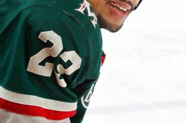 Sur le #HockeyAtHome de ce soir, nous regardons quelles équipes et quels joueurs de la Ligue ...