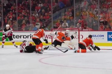 Carter Hart (@c_hart70)  Kevin Hayes (@kphayes12)  Ivan Provorov (@ipro13)

Thre...