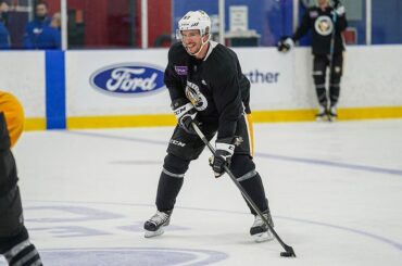 Les pratiques sont en cours à Toronto!  #StanleyCup (@penguins, Sidney Crosby) ...