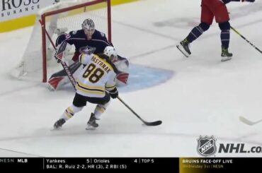 Vous savez ce qu'il y a au menu pour @davidpastrnak ce soir.  Exposition #StanleyCup ...