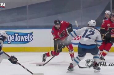 Even in the #StanleyCup Qualifiers... you gotta walk with Elias (@lindholmelias)...