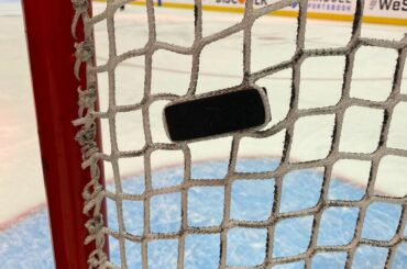 Des rondelles sur le net? Plus comme des rondelles dans le filet. #StanleyCup Qualifiers

Cc: @johngau ...