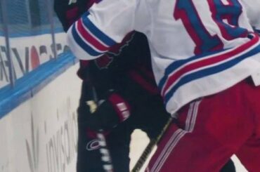 Les rivalités dans les #StanleyCup Qualifiers sont bien trop réelles, il suffit de demander aux frères ...