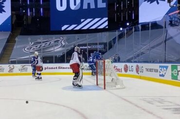 AY PAPI! That's @austonmatthews on the board for the @mapleleafs. #StanleyCup Qu...