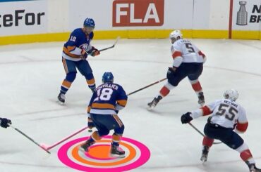 Pass, shot, deflection and goal.

Just like Josh Bailey, Anthony Beauvillier (@t...
