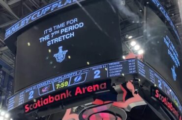 Et nous avions encore une autre période de prolongation avant la fin du match ... #StanleyCup ...