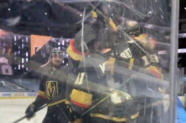 Oh, il Reilly est juste allé sur l'étagère supérieure du revers #Coupe Stanley

: @nhlonnbcsports
: @s ...