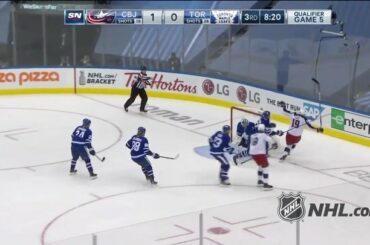 Premier but dans la LNH pour Liam Foudy (@ foudy_22) dans une victoire MASSIVE @bluejacketsnhl.
...