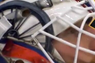 - The @bluejacketsnhl take Game 2 to even the series. 
- Dougie Hamilton (@dougi...