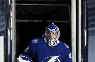 La rivalité entre @BlueJacketsNHL et @TBLightning a pris vie! #S ...