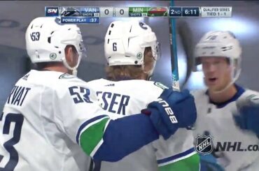 Tomber et Brock Boeser (@bboeser) le fait toujours. #StanleyCup Qualif ...