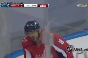 Vous savez que c'est sur le point de devenir réel quand Ovi marque moins d'une minute en ... #Stanle ...