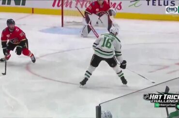 Joe Pavelski (@ jpav8) a marqué dans le premier et le deuxième avant d'ajouter le jeu-tyin ...