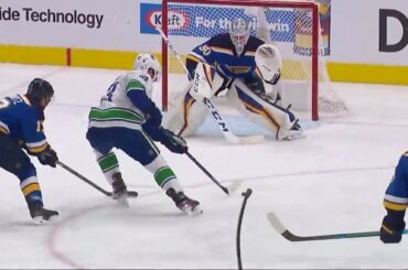 Allez-y et prenez-le vous-même, @bohorvat!

Son sale but du match 2 est de prendre ...
