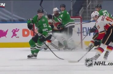 Oh, tu dois juste aimer ce faux de @ mikaelbacklund11. #Coupe Stanley

: @Nhlonnb ...