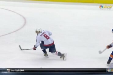 Alex Ovechkin ne marque pas SEULEMENT de buts. Regardez la défense du capitaine. #S ...