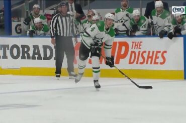 Vers le bas 3-1 à la fin du premier ... PUIS LES @dallasstars A FAIT CELA! #Coupe Stanley
...