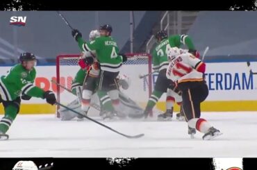 1) @mikaelbacklund11 wheels and scores 
2) Patrick Kane goes 5-hole 

Two great ...