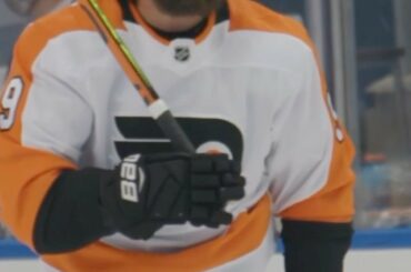 Vous me tournez à droite 'round @ ipro13 #StanleyCup ...