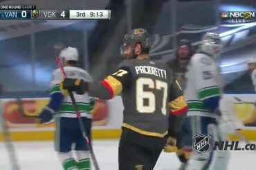 Passer. Passer. La perfection.

Max Pacioretty ne manque pas à partir de là. #Coupe Stanley

: ...