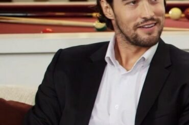 "Je donnerais à Ryan Getzlaf une note de 10 sur ses cheveux." John Gibson n'avait pas de bac ...