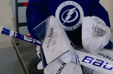 Livraison spéciale! #StanleyCup @ andreivasilevskiy88 @tblightning ...