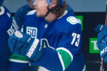 Le match 6 entre les @canucks et les @vegasgoldenknights était INTENSE. Vous pouvez ...