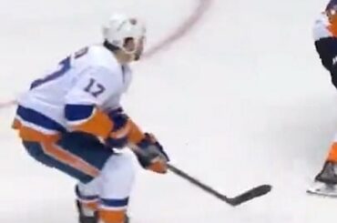 Cela faisait longtemps pour les @ny_islanders et leurs fans!

Rattraper ...