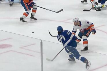 Ryan McDonagh a lancé un magnifique Shot of the Night. #Coupe Stanley...