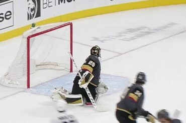 Marc-André Fleury et @ robinlehner40, les as de poche des @vegasgoldenknights. #St ...