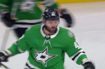 31 secondes supplémentaires

Le gagnant du troisième match d'Alexander Radulov (@ radulov22) est vous ...