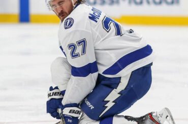 Oooooooooo bébé youuuuuu ... #StanleyCup ...