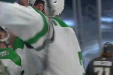 Maintenant, c'est un Finlandais comme les @dallasstars. #Coupe Stanley

: @nhlonnbcsports: @s ...
