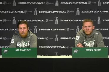 Rappelez à Joe Pavelski (@ jpav8) et Corey Perry leur âge tout ce que vous voulez. Ils'...