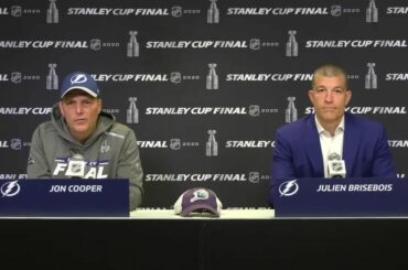 Rick Bowness a fait partie du personnel de Jon Cooper pendant cinq saisons.

Le coac @TBLightning ...
