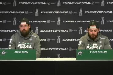 Du tournoi de hockey Brick Invitational à la finale #StanleyCup.

C'est être ...