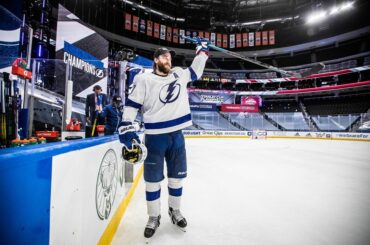 Quelqu'un a encadré cette image et nous a ensuite envoyé un message. #Coupe Stanley...