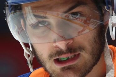 Pour hisser la #StanleyCup ...

IL Y A UN PRIX A PAYER ....