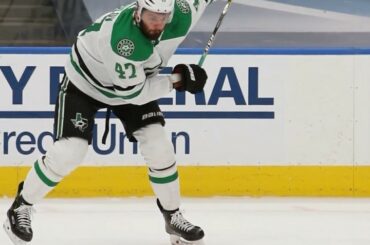 La photo a l'air propre, Alexander Radulov (@ radulov22). #Coupe Stanley

: @Nhlonnbcs ...