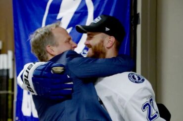 Jon Cooper n'aurait pas pu être plus fier de son équipe pour avoir atteint le #StanleyCu ...